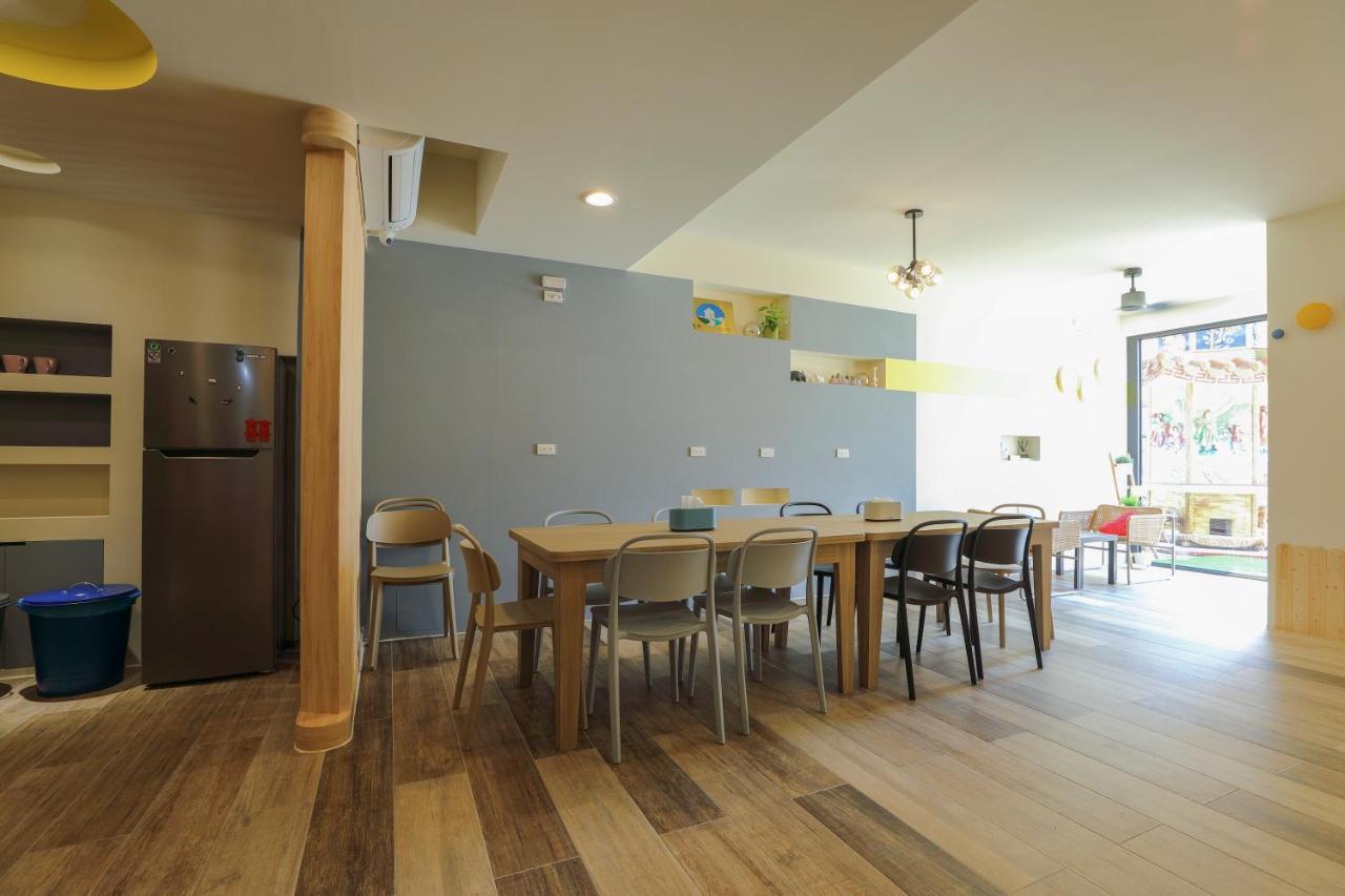Colorful Balloons Homestay Манонг Екстериор снимка